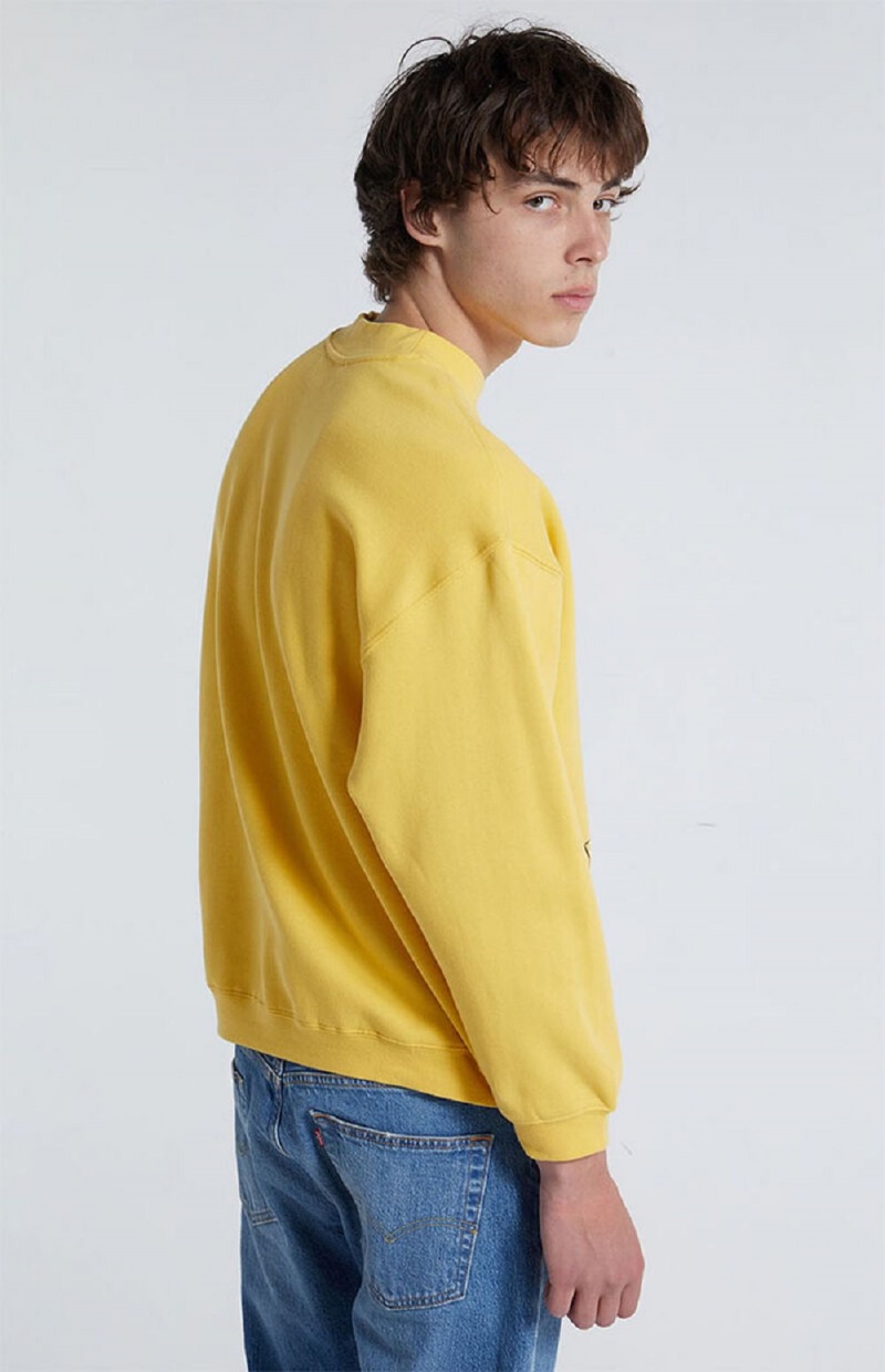 Yellow Men's Playboy PB VENICE BEACH Crewnecks | PLBY-593019